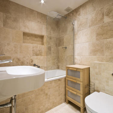 travertine tile bathroom